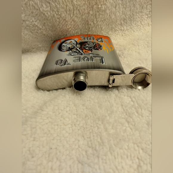 Flask | Motorcycle | Live To Ride - Picture 3 of 6